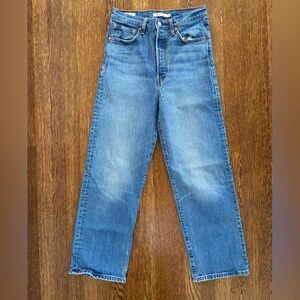 Levi’s Ribcage straight